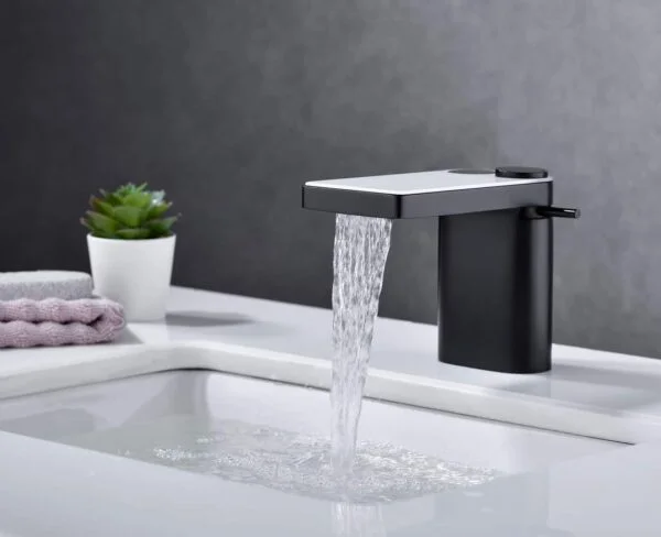 L Smart Faucet 1 - L-Smart Faucet - Single Lever Basin Mixer with LED Display