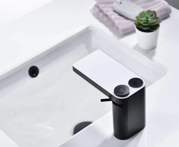 L Smart Faucet 3 - L-Smart Faucet - Single Lever Basin Mixer with LED Display